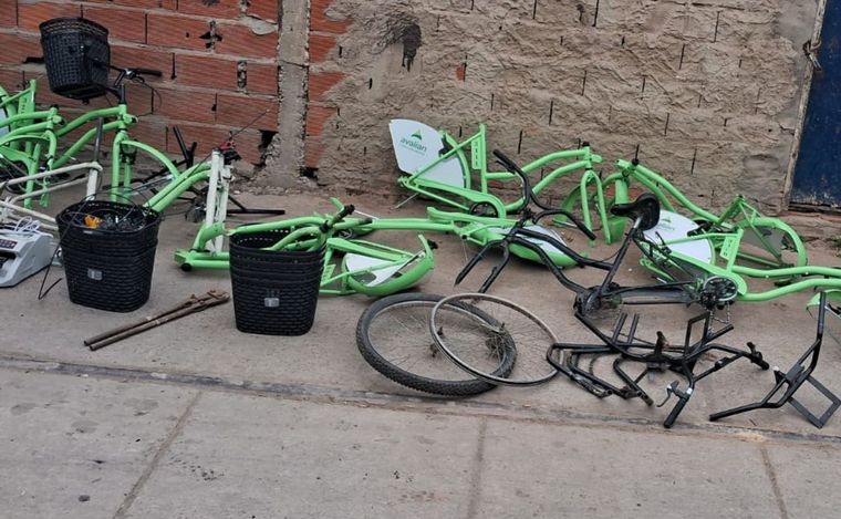 FOTO: Los cuadros verdes de las bicicletas municipales. 