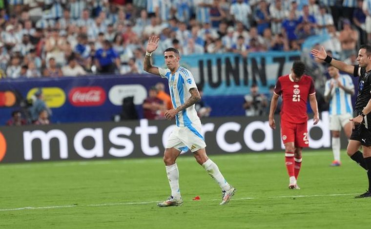 FOTO: Ángel Di María, en el duelo de semifinales (Foto: @Argentina)