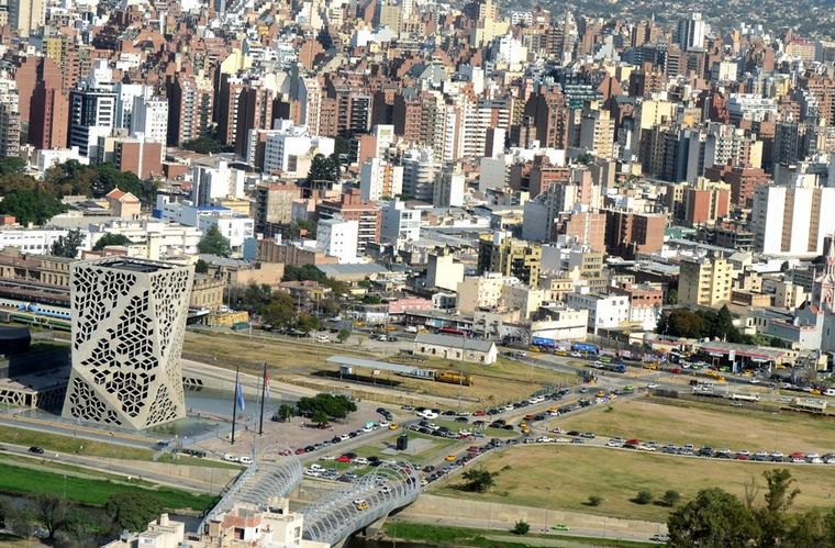 FOTO: Córdoba debería densificarse aún más en su radio céntrico, dicen los urbanistas. 