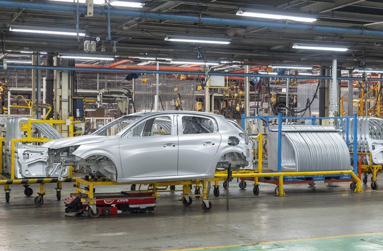 FOTO: Stellantis Argentina inició la producción del Nuevo PEUGEOT 2008 en El Palomar