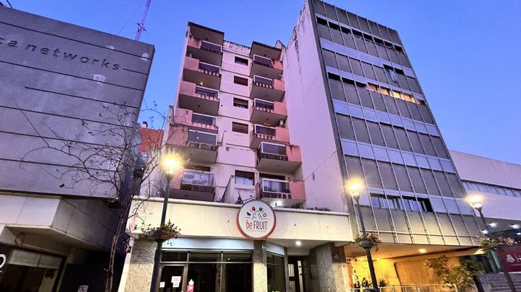 FOTO: El edificio de Caseros, escenario de un incendio fatal que dejó 4 muertos