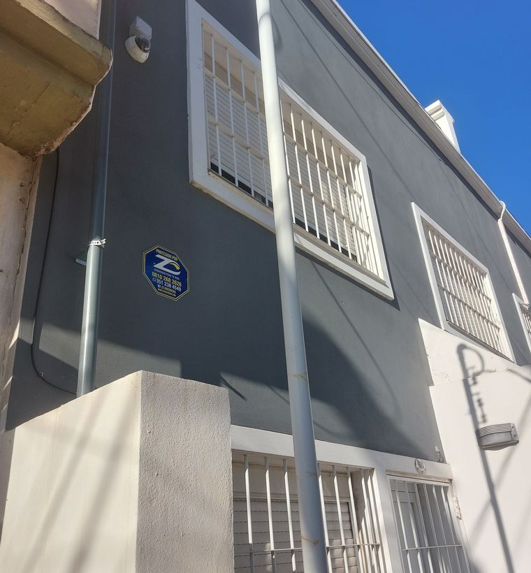 FOTO: La casa que alquila Bolzán en Bajo Galán, con cámaras de seguridad.