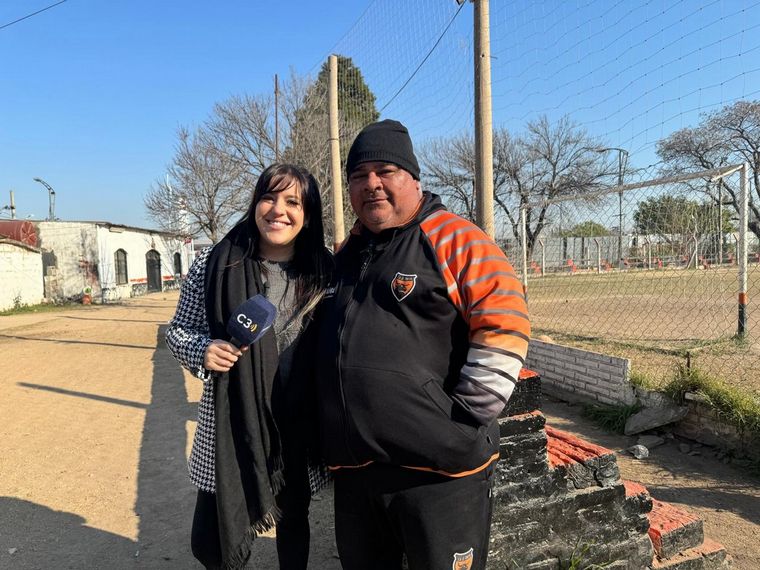 FOTO: El primer entrenador de Di María aseguró que nunca perdió la humildad