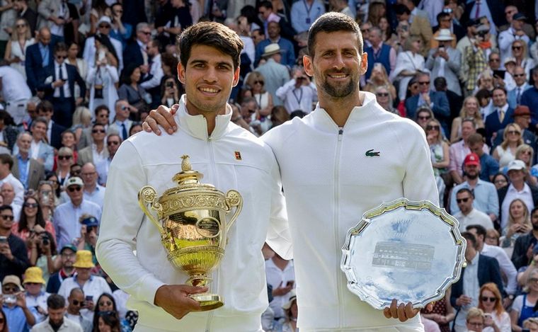 FOTO: Alcaraz venció a Djokovic y se quedó con Wimbledon. (Foto:@Wimbledon)