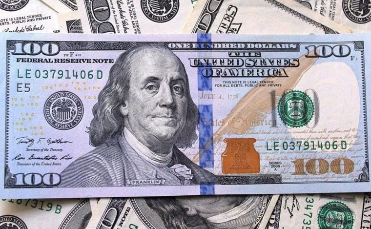 FOTO: El dólar cerró la última semana en su máximo histórico.