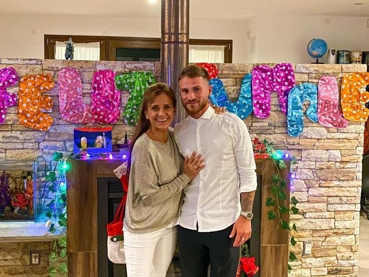 FOTO: La madre habló de Alexis Mac Allister habló de la relación de su hijo