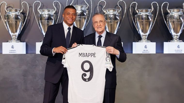 FOTO: Presentaron a Mbappé en el Real Madrid