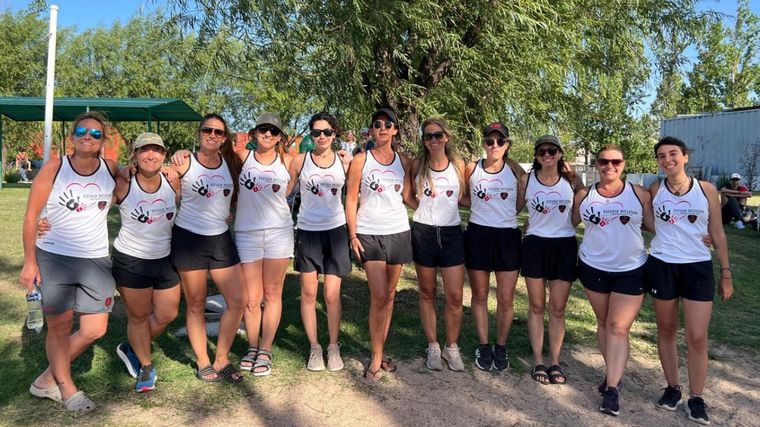 FOTO: Algunos de los integrantes de la Escuela de Hockey Inclusiva del Córdoba Athletic