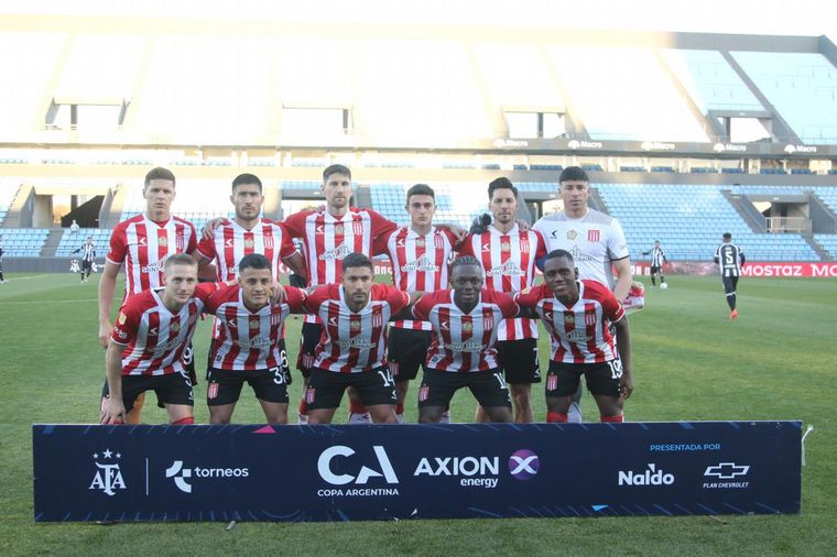 FOTO: El campeón dijo adiós: Central Córdoba eliminó a Estudiantes de la Plata