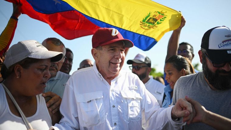 FOTO: Edmundo González Urrutia, el candidato opositor a Maduro en Venezuela