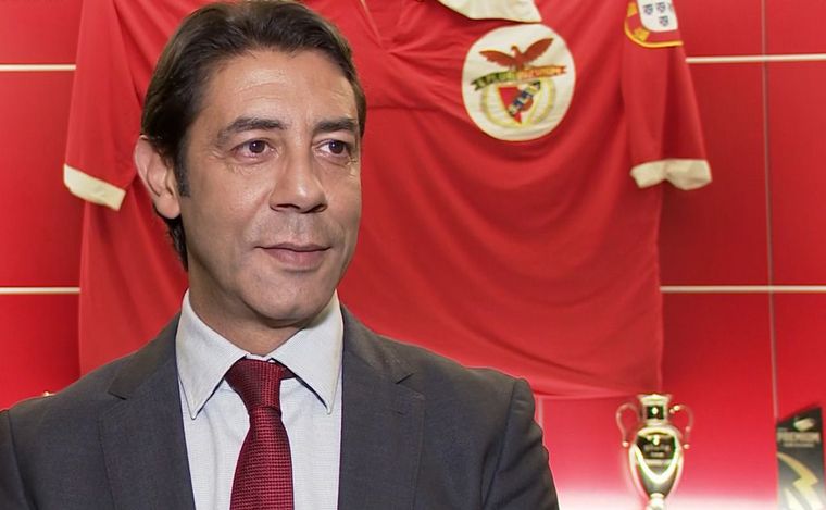 FOTO: Di María continuará en el Benfica, asegura el presidente del club.