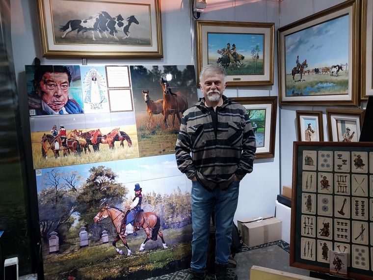 FOTO: El artista plástico Carlos Montefusco celebra 30 años de su primera exhibición