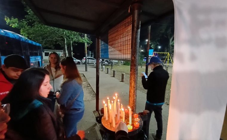 FOTO: Acto en memoria de Claudia y Virginia: dos años de un doble crimen de terror.