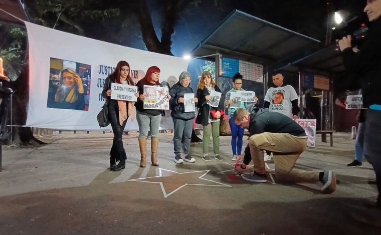 FOTO: Acto en memoria de Claudia y Virginia: dos años de un doble crimen de terror.