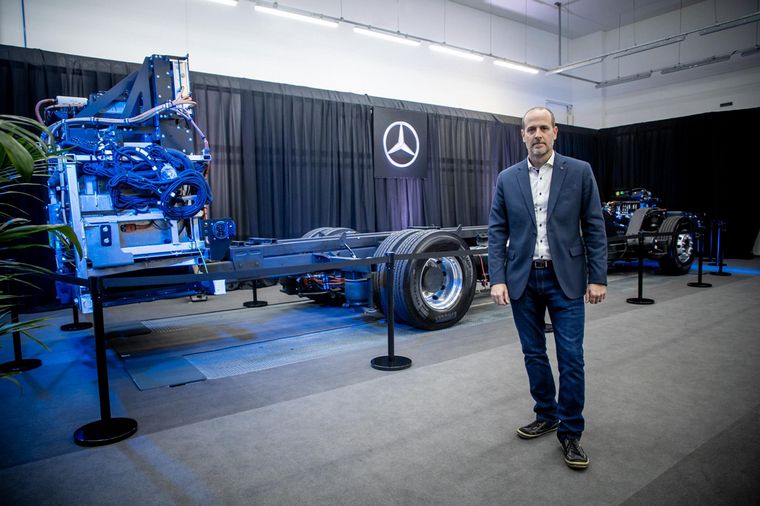 FOTO: Sebastián Gysin, Director de Ventas y Marketing de Buses Mercedes-Benz