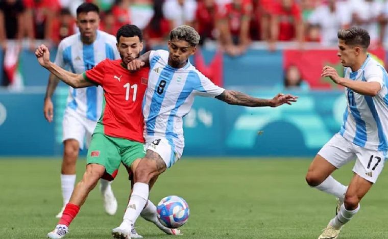 FOTO: El VAR anuló el segundo gol de Argentina dos horas después de terminar el partido.