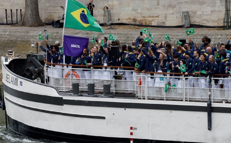 FOTO: Brasil, en la apertura de los Juegos Olímpicos. (Foto: EFE/Olé)