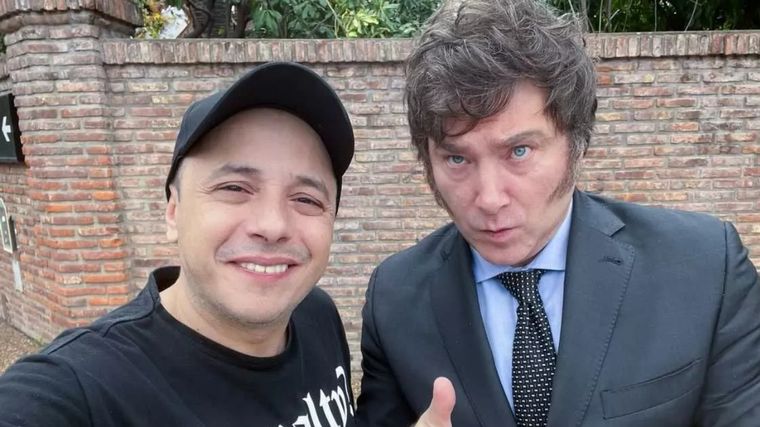 FOTO: El Dipy y Javier Milei