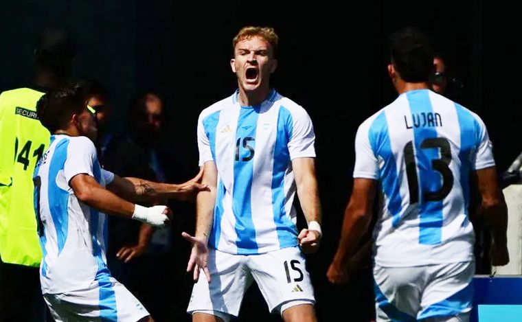 FOTO: Argentina Sub 23 le ganó a Irak 3 a 1 (Foto: @Argentina).