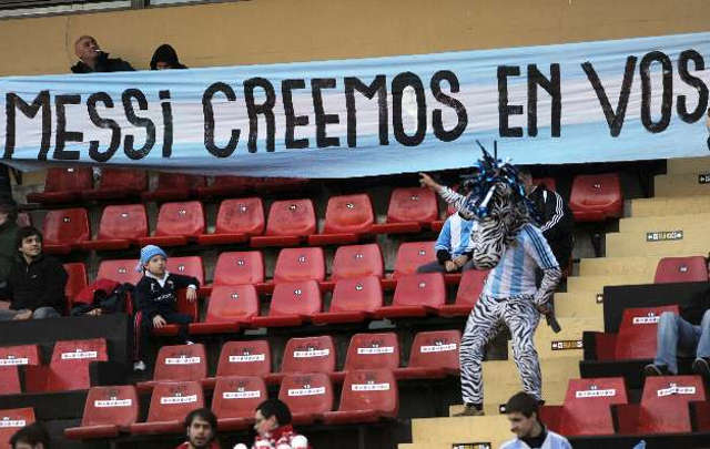 FOTO: El color de la previa Argentina-Uruguay en Santa Fe.