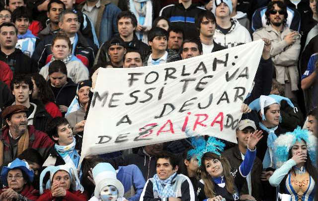 FOTO: El color de la previa Argentina-Uruguay en Santa Fe. 