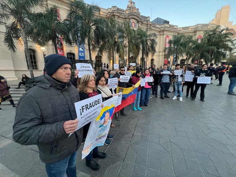 FOTO: Manifestaciones contra Maduro en Córdoba. 