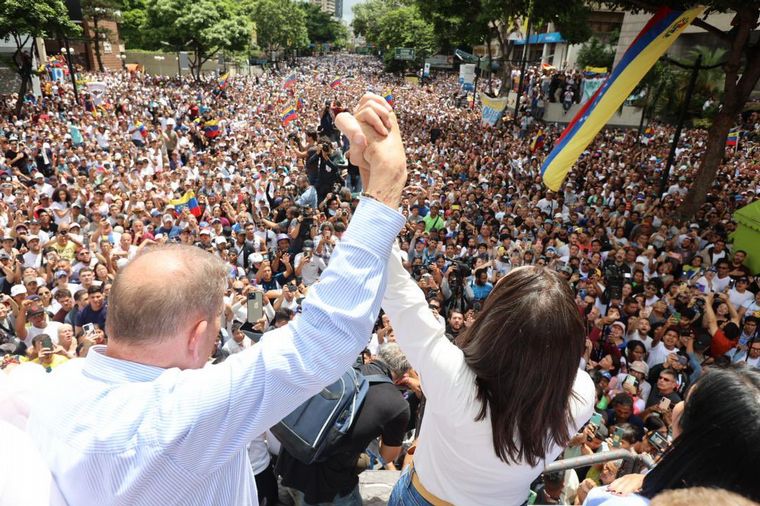 FOTO: La oposición venezolana se volcó masivamente a las calles. Foto: Voluntad Popular.