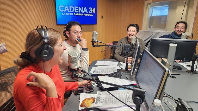 FOTO: Los Pelafustanes visitaron los estudios de Cadena 3 en la previa del reencuentro