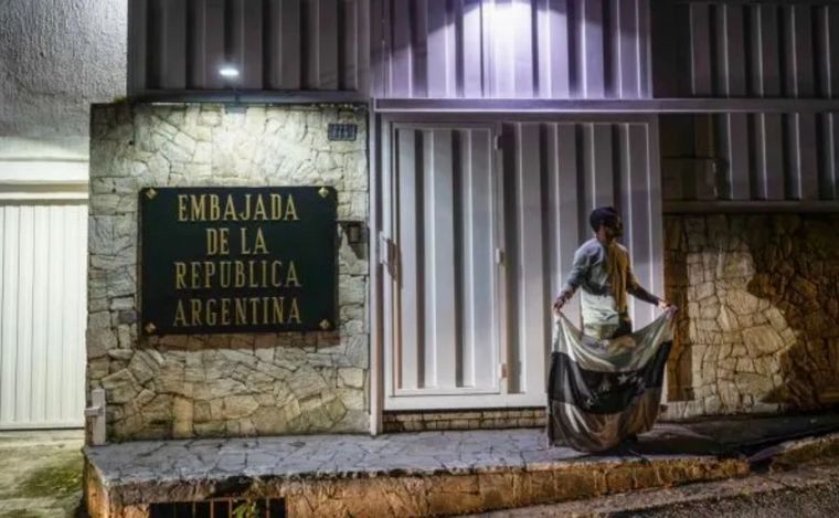 FOTO: La embajada argentina en Caracas. Foto: Gentileza EFE. 