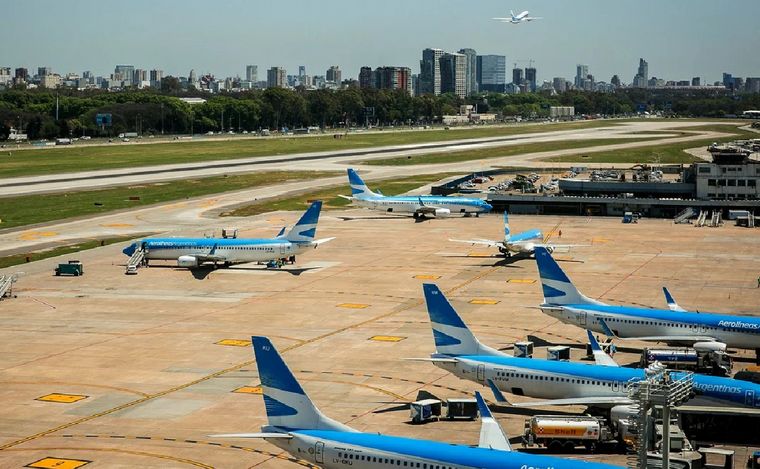 FOTO: Demoras por una falla en los vuelos de Aerolíneas Argentinas. (Foto: NA/Ilustrativa)