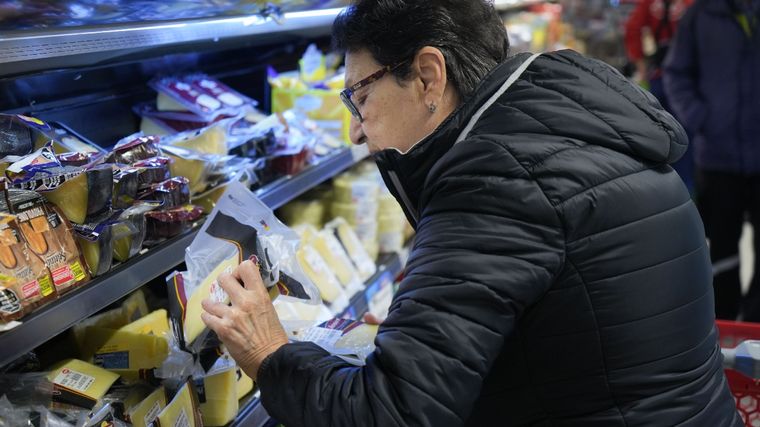 FOTO: Suba del dólar no impactó en alimentos y en julio la inflación no superará el 4%