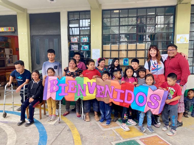 FOTO: Escuela Especial Santiago de Atitlán, Guatemala