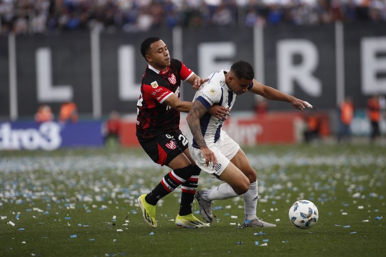 FOTO: Partidazo en el Kempes. 