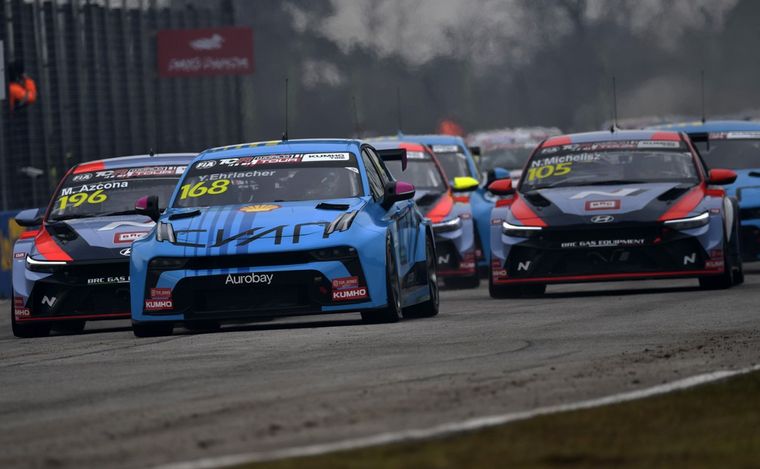 FOTO: Erhlacher movió bien y dominó la Carrera 1, en El Pinar