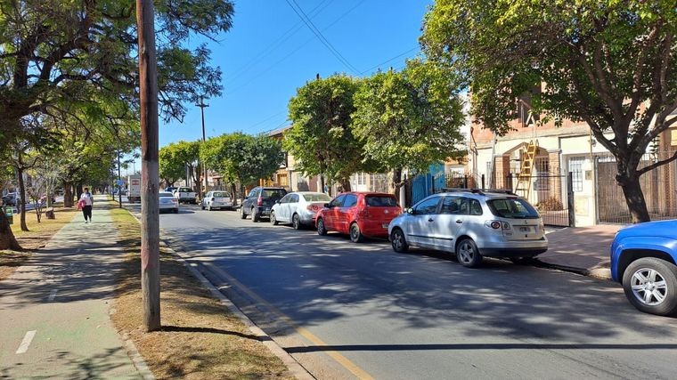 FOTO: Una chica saltó de un auto por un presunto intento de secuestro