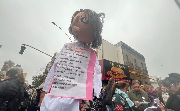 FOTO: Marcha docente en Córdoba.