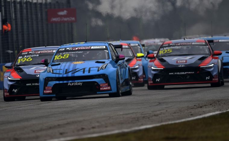 FOTO: Las carreras de TCR son luchas cerradas por cada punto, en cada carrera