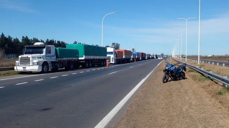 FOTO: Paro de aceiteros: estiman que se perdieron 50.000 dólares por día