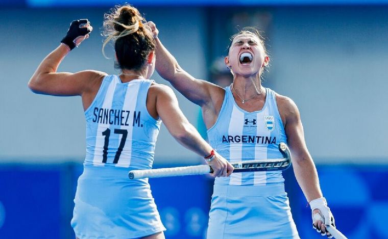 FOTO: Las Leonas son de bronce y lograron el tercer puesto en los Juegos Olímpicos. (X)