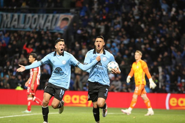 FOTO: Matías Suárez celebra su gol ante Unión. 