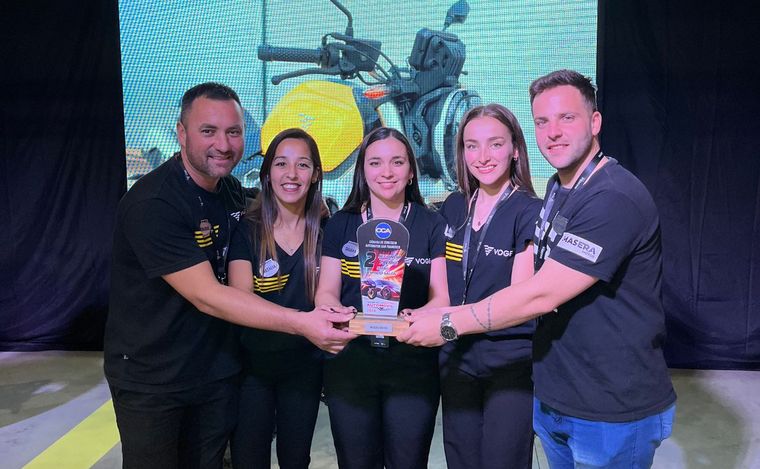 FOTO: Masera Motos se llevó Premio en San Francisco - Salón del Automóvil