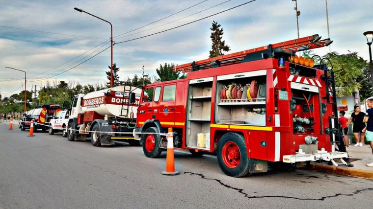 FOTO: Multaron por exceso de velocidad a bomberos cuando iban a apagar incendios