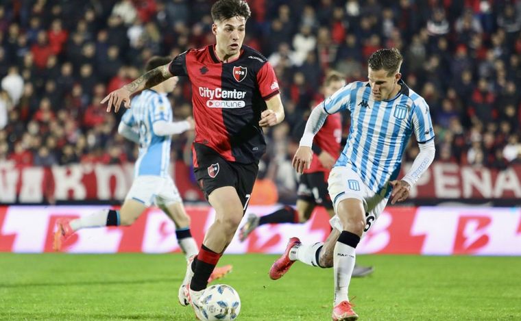 FOTO: Newell's vs. Racing. Fecha 11 de la Liga Profesional de Fútbol. 