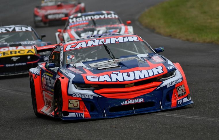 FOTO: Quijada y el Chevrolet Camaro se lucen en Entrenamiento 1