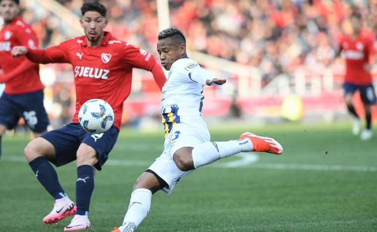 FOTO: Rosario Central vs. Independiente. Fecha 11. Liga Profesional. 