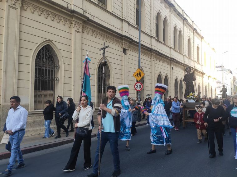 FOTO: Así fue la procesión por San Roque, el vicepatrono de la ciudad de Córdoba