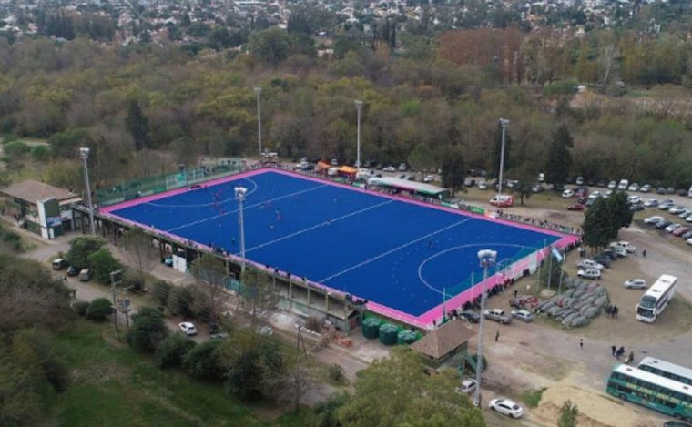 FOTO: La Cancha de Hockey ubicada en el predio del Camping General San Martin. 