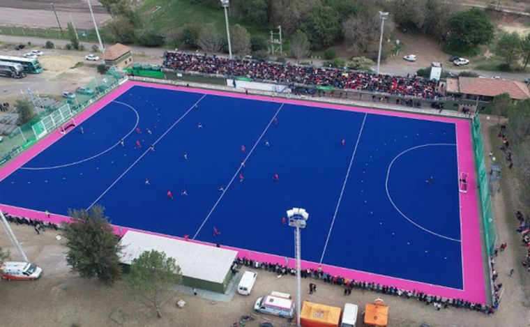 FOTO: La Cancha de Hockey ubicada en el predio del Camping General San Martin. 