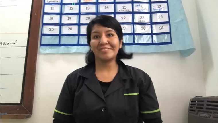 FOTO: Gladys Huanca es sorda y se convritió en maestra de educación especial