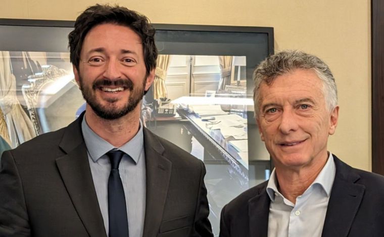 FOTO: Martín Yeza y Mauricio Macri.